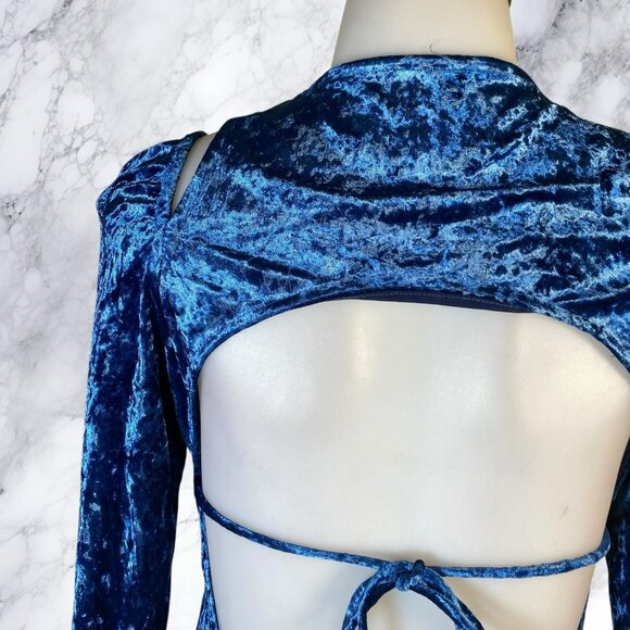 H:ours Rea Midi Dress in Navy - Picture 7 of 12